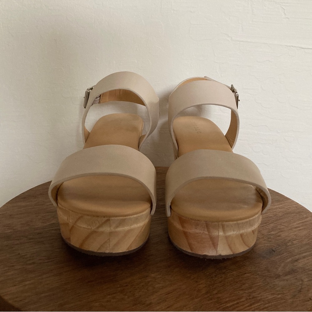 Nisolo All Day Open Toe Clogs